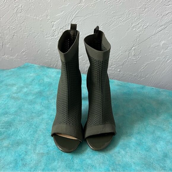 Catherine Malandrino Olive Green Peep Toe Bootie Heels - Picture 4 of 9